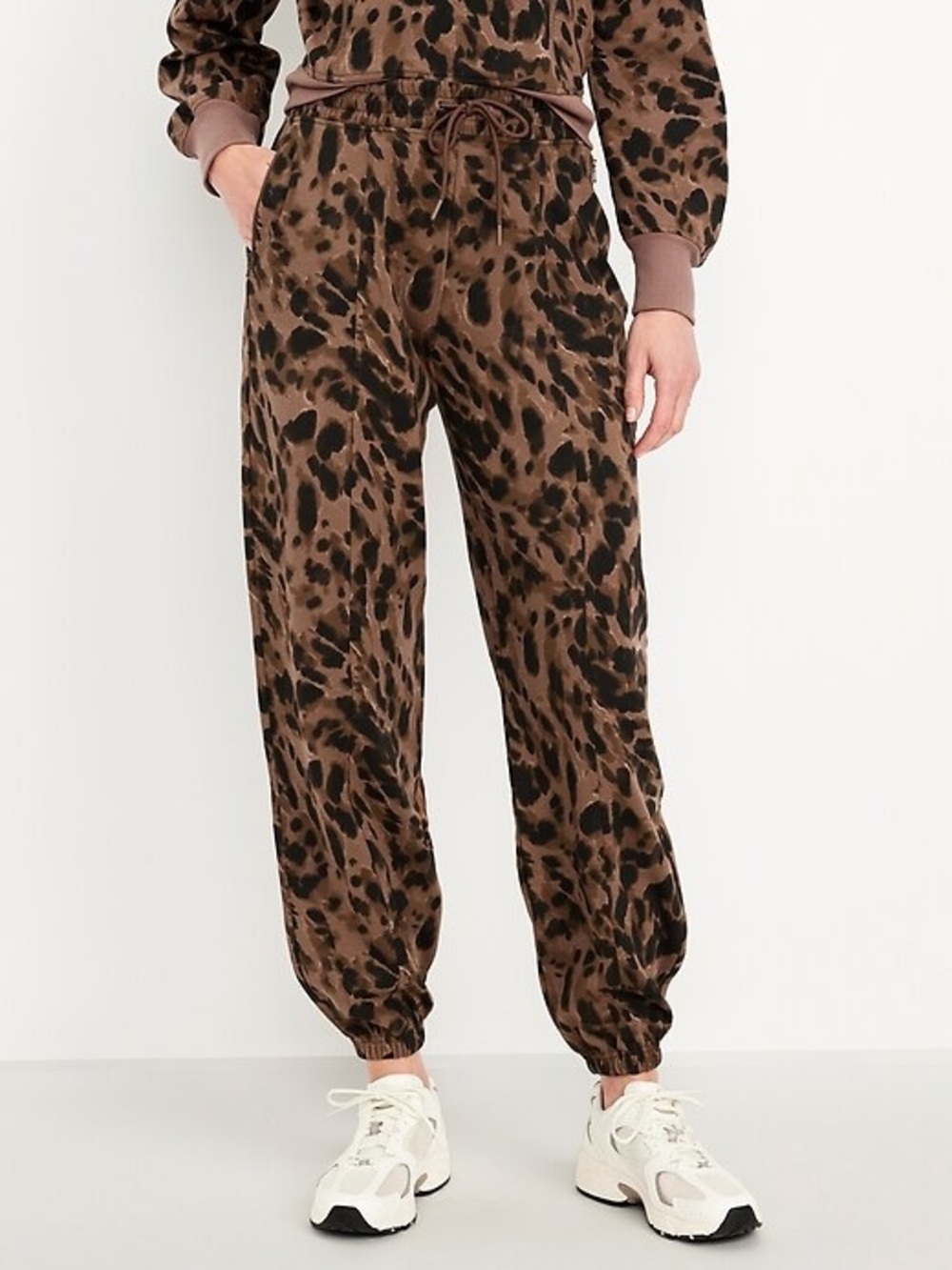 Old Navy | Leopard Print High-Waisted Dynamic Fleece Sweatpants